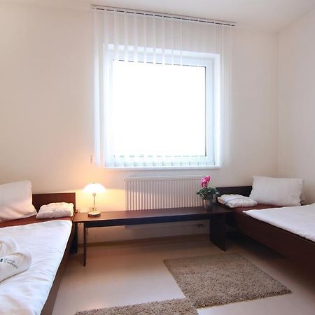 Jbi Wellness Hotel Kolín Room photo