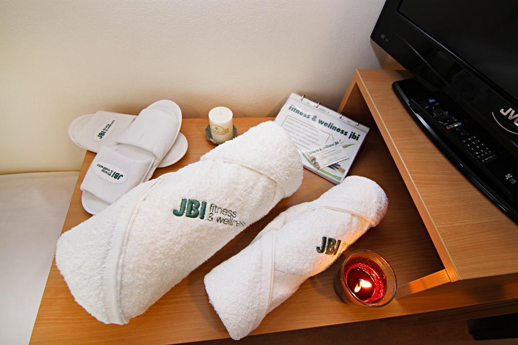 Jbi Wellness Hotel Kolín Room photo