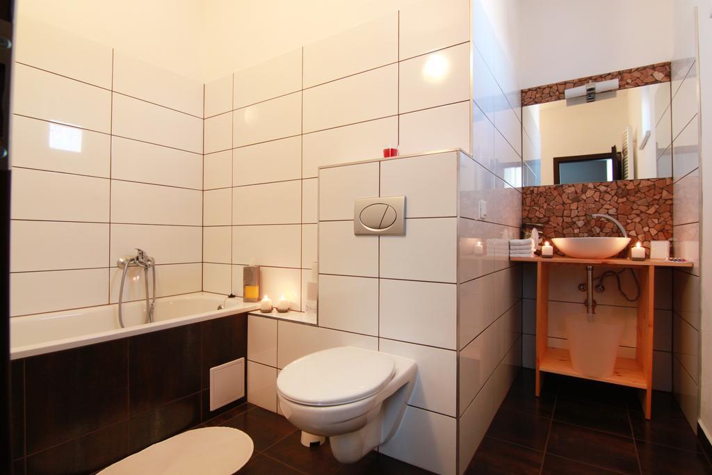 Jbi Wellness Hotel Kolín Room photo
